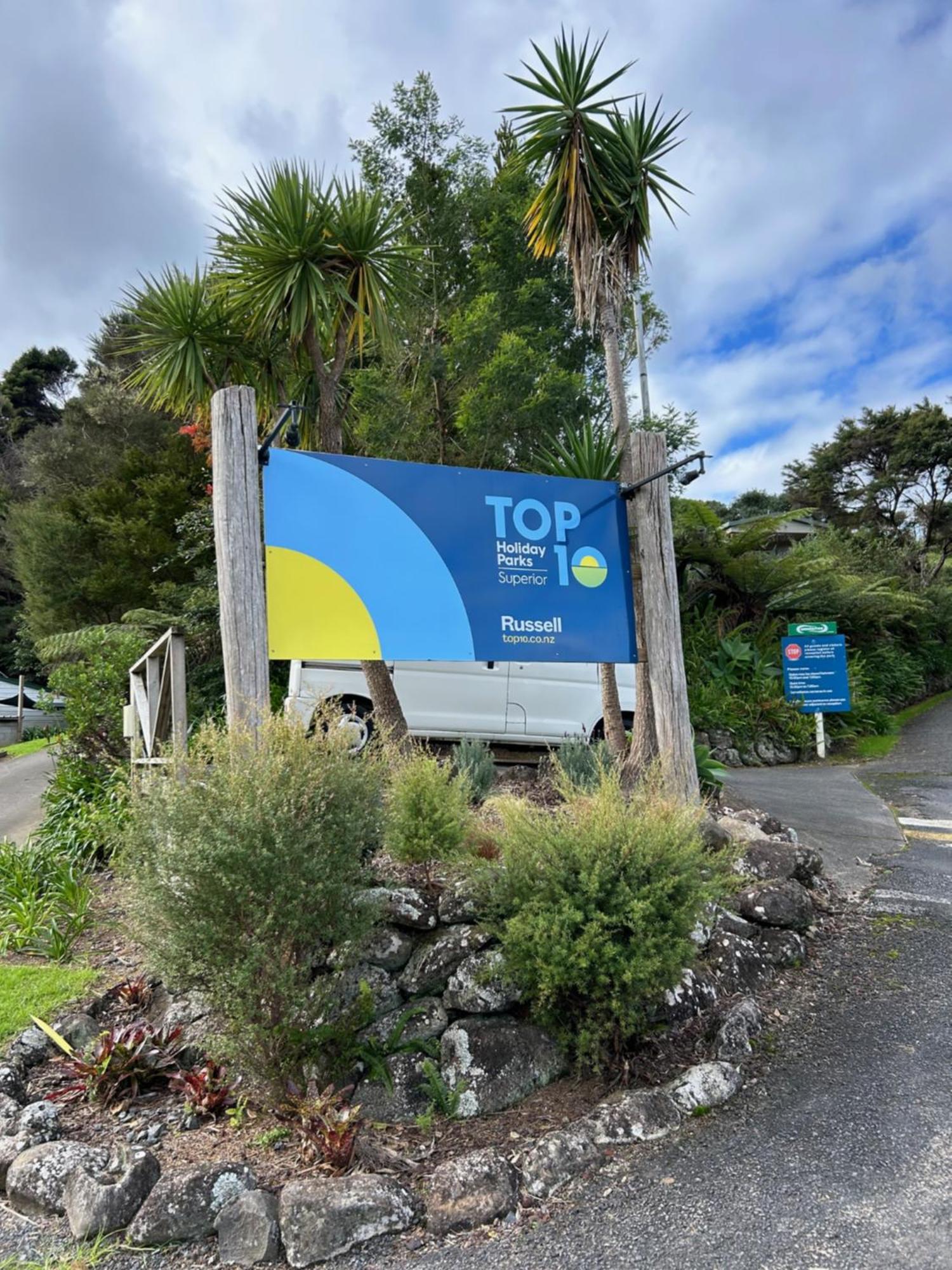 Russell Top 10 Holiday Park Екстер'єр фото